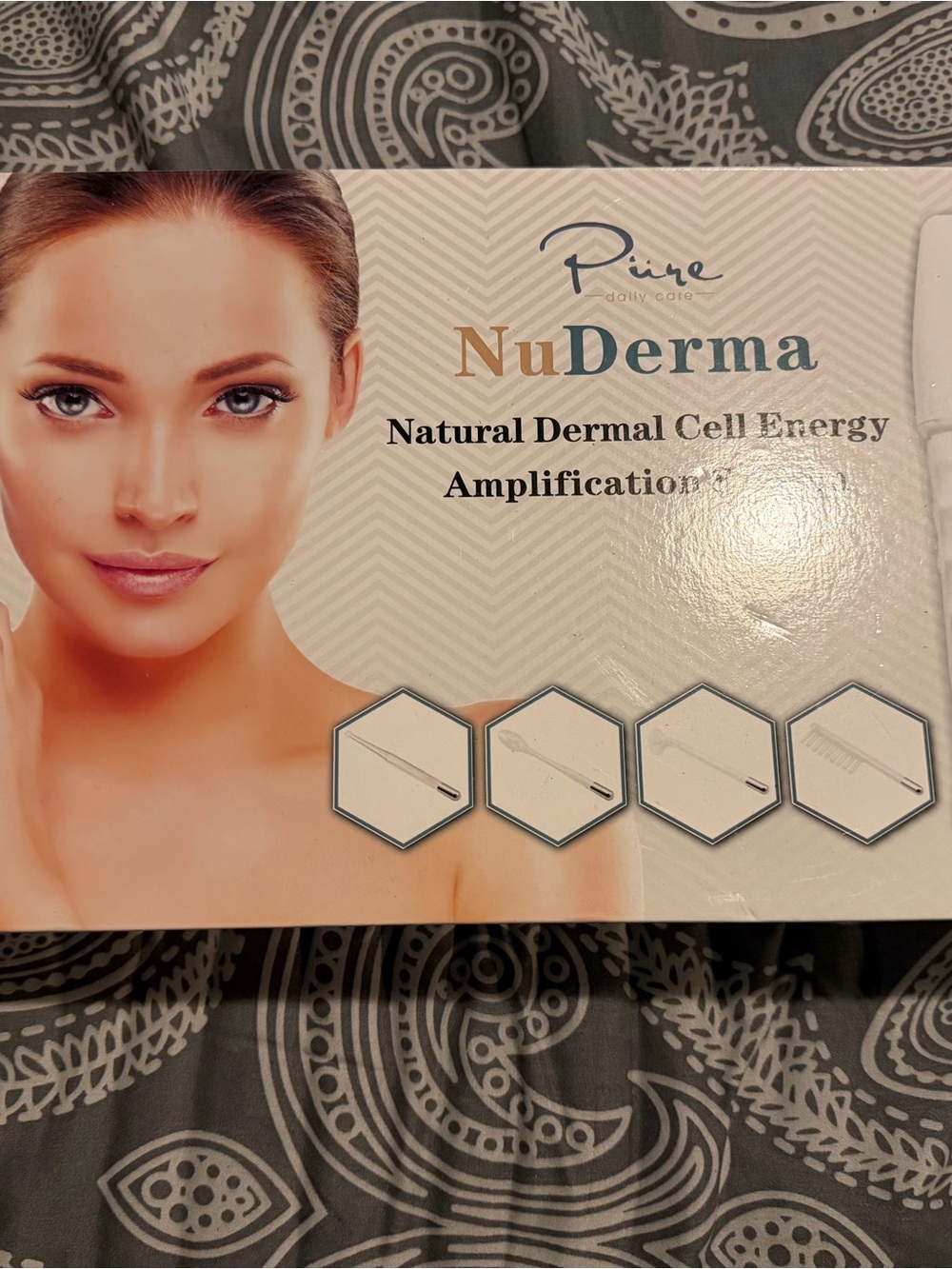 Pur NuDerma Facial Dermal Cell Energy Amplifier - Cream & Blue Accents